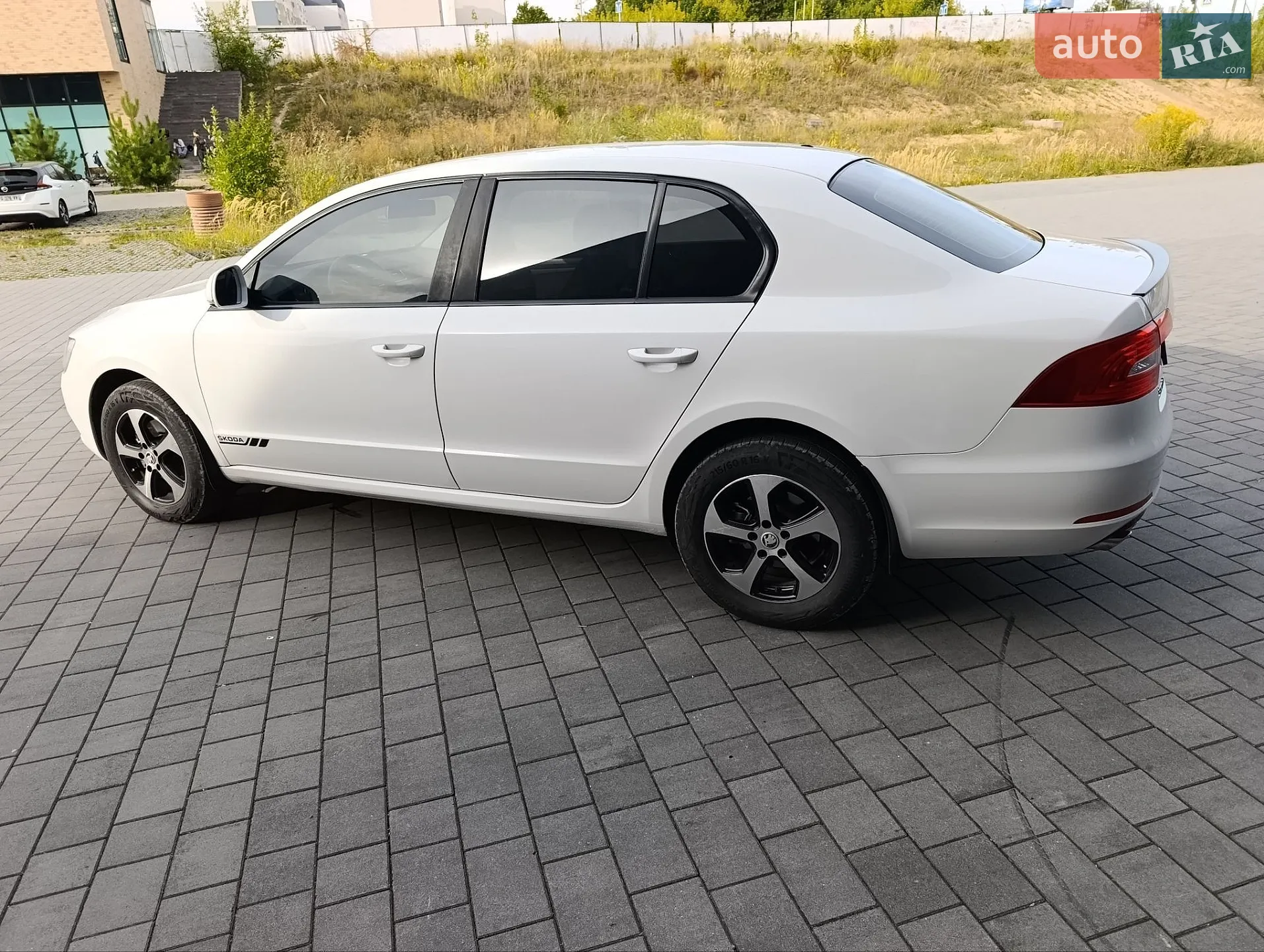 2014 Skoda Superb - мініатюра 8