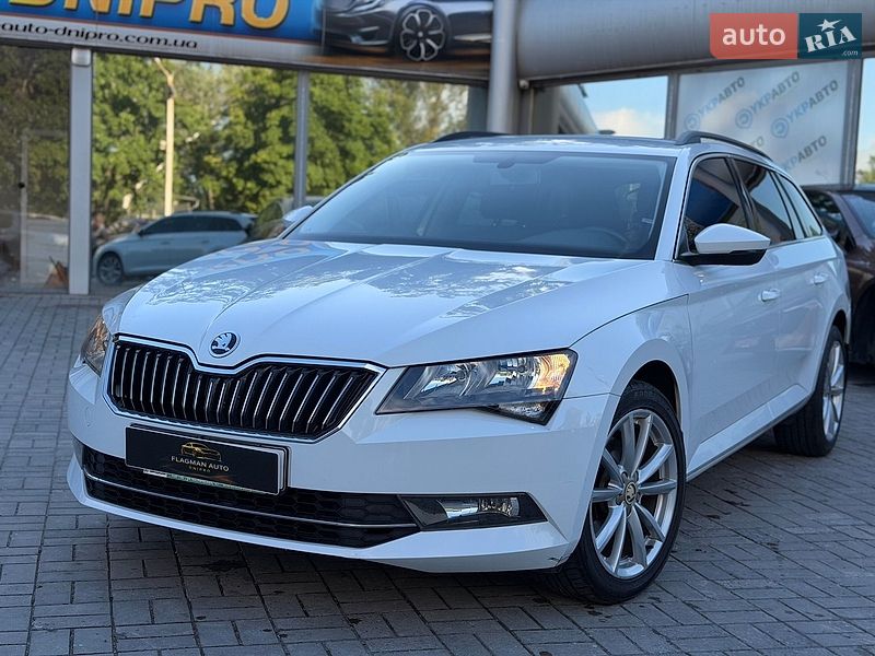 Универсал Skoda Superb 2016 в Днепре фото Универсал Skoda Superb 2016 в Днепре