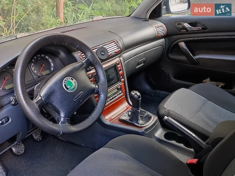Skoda Superb 2005