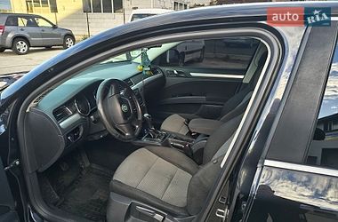 Лифтбек Skoda Superb 2012 в Вараше