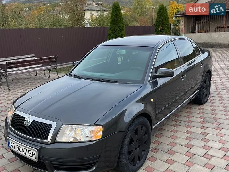 Skoda Superb 2004