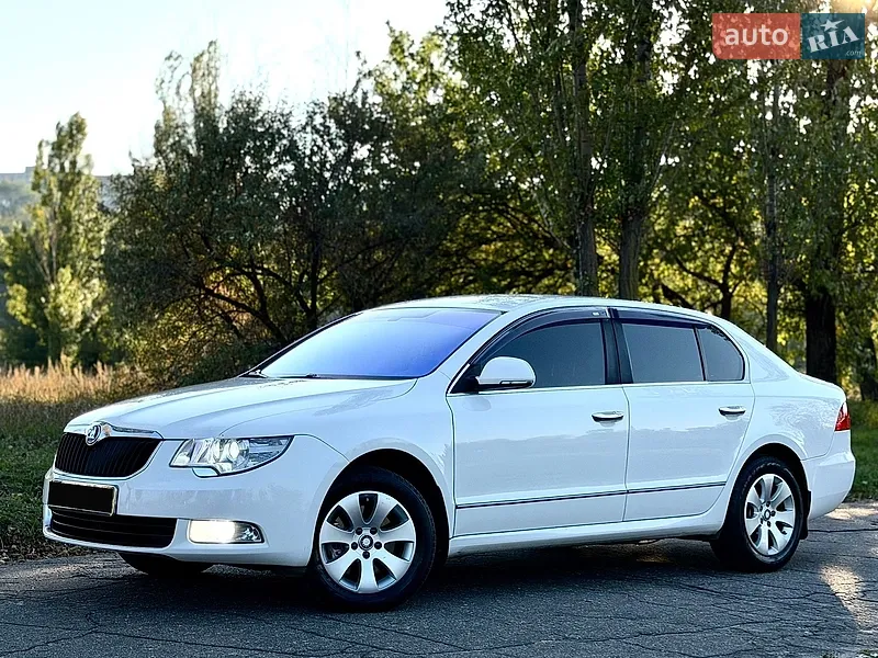 Skoda Superb 2012