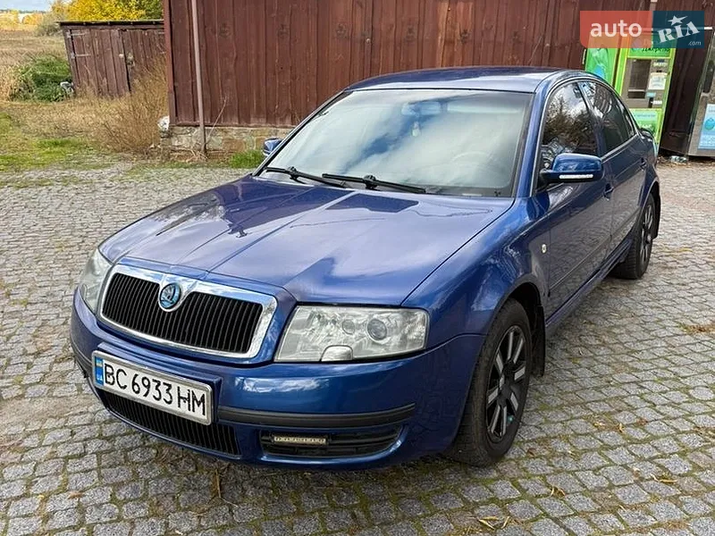 Skoda Superb 2002