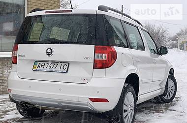 Внедорожник / Кроссовер Skoda Yeti 2015 в Краматорске