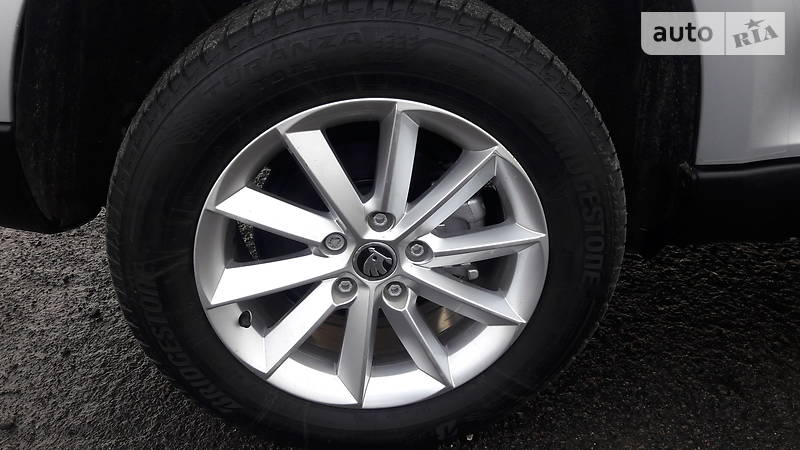 Позашляховик / Кросовер Skoda Yeti 2017 в Радивиліві