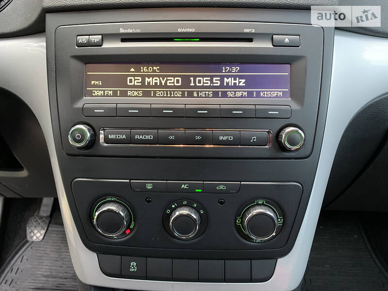 Позашляховик / Кросовер Skoda Yeti 2010 в Обухові