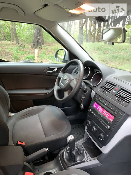 Позашляховик / Кросовер Skoda Yeti 2010 в Обухові