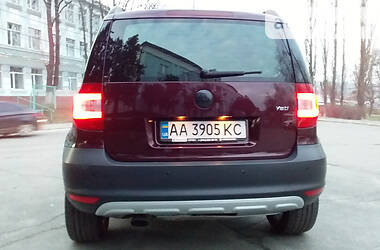 Внедорожник / Кроссовер Skoda Yeti 2010 в Киеве