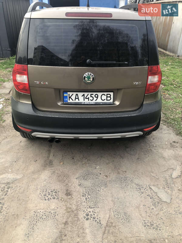 Позашляховик / Кросовер Skoda Yeti 2012 в Харкові