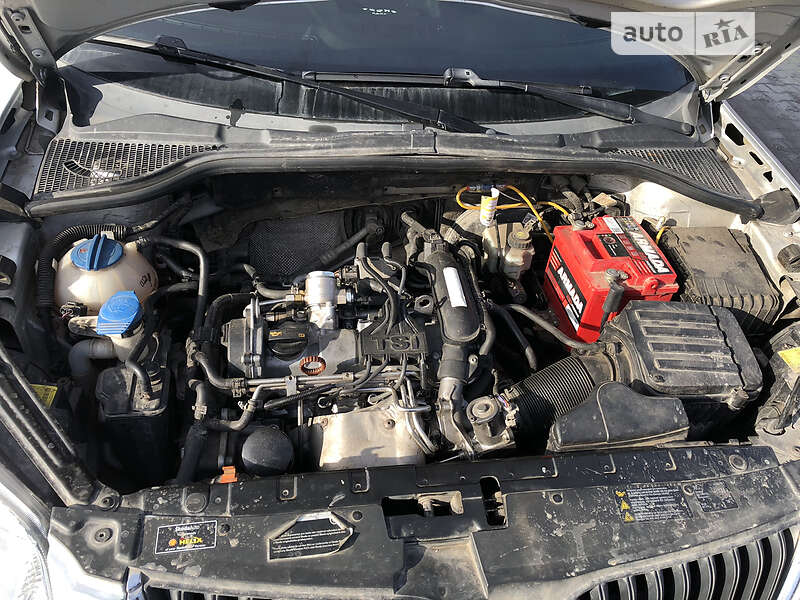 Позашляховик / Кросовер Skoda Yeti 2010 в Волочиську