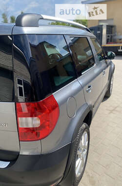 Позашляховик / Кросовер Skoda Yeti 2011 в 