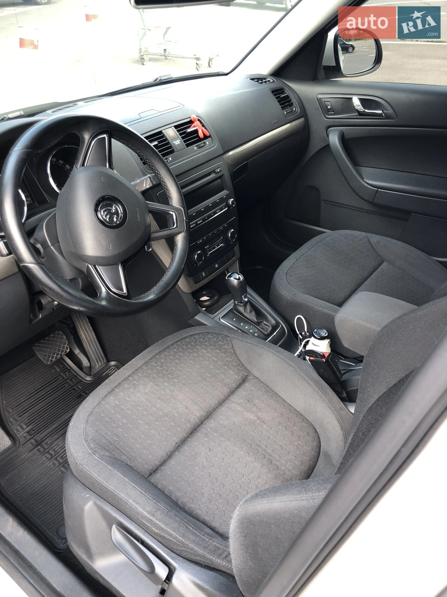 2013 Skoda Yeti - мініатюра 14