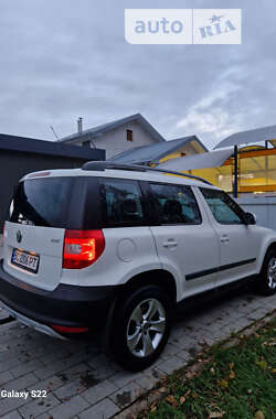 Внедорожник / Кроссовер Skoda Yeti 2009 в Долине