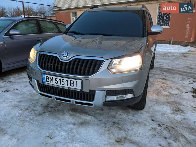 Внедорожник / Кроссовер Skoda Yeti 2014 в Конотопе
