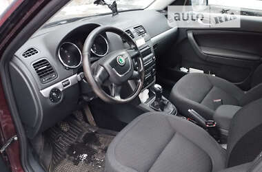 Внедорожник / Кроссовер Skoda Yeti 2012 в Вишневом