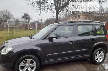 Внедорожник / Кроссовер Skoda Yeti 2010 в Жашкове