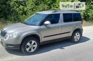 Внедорожник / Кроссовер Skoda Yeti 2012 в Дунаевцах