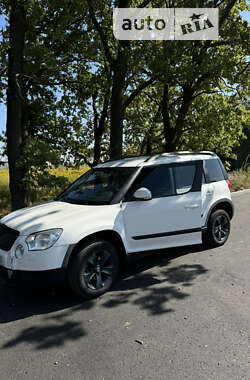 Позашляховик / Кросовер Skoda Yeti 2012 в Чернігові