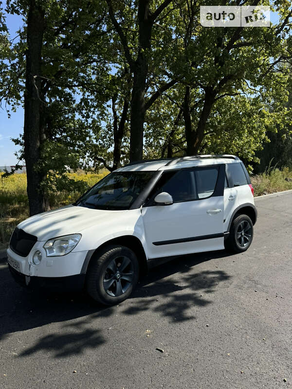 Внедорожник / Кроссовер Skoda Yeti 2012 в Чернигове