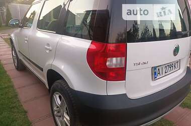 Внедорожник / Кроссовер Skoda Yeti 2010 в 