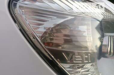 Внедорожник / Кроссовер Skoda Yeti 2010 в 