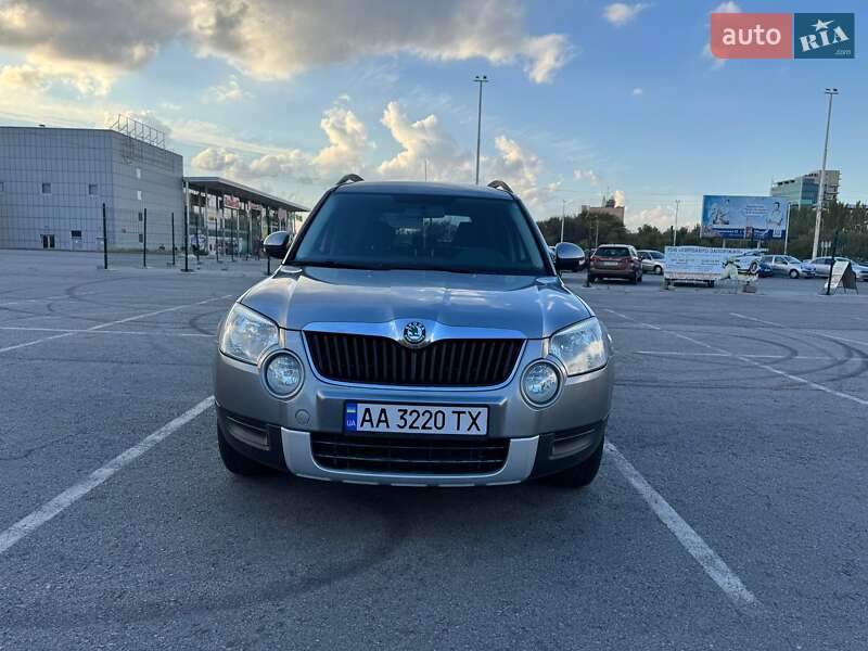 Внедорожник / Кроссовер Skoda Yeti 2009 в Запорожье