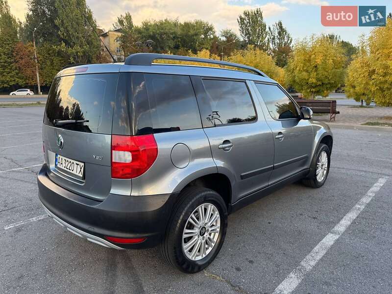 Внедорожник / Кроссовер Skoda Yeti 2009 в Запорожье