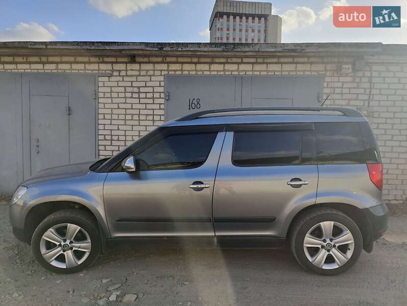 Внедорожник / Кроссовер Skoda Yeti 2012 в Харькове