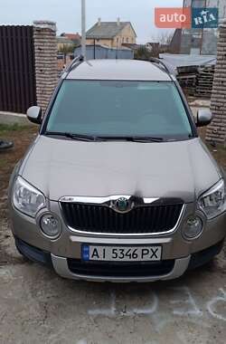 Внедорожник / Кроссовер Skoda Yeti 2013 в Ирпене