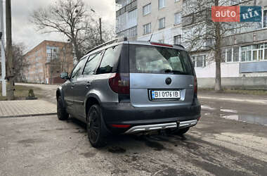 Внедорожник / Кроссовер Skoda Yeti 2010 в 