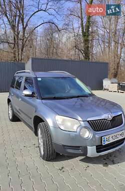 Позашляховик / Кросовер Skoda Yeti 2009 в 