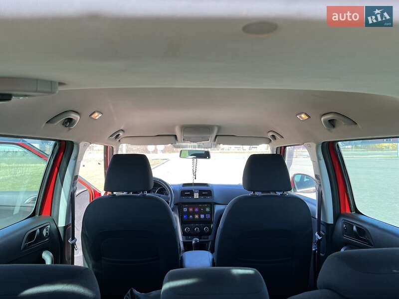 Внедорожник / Кроссовер Skoda Yeti 2010 в Городке