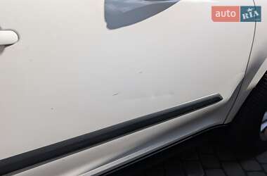 Внедорожник / Кроссовер Skoda Yeti 2015 в 