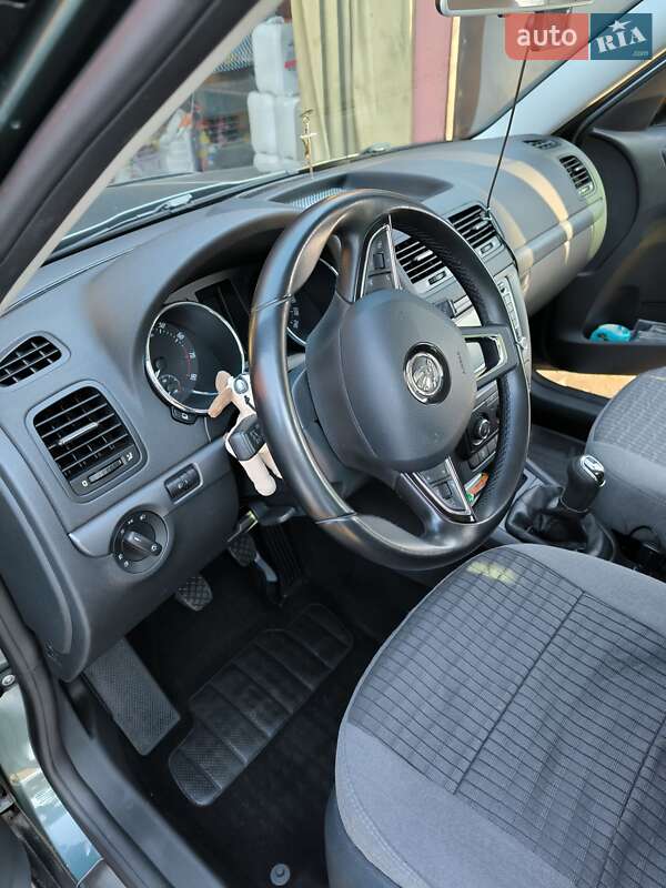 Внедорожник / Кроссовер Skoda Yeti 2012 в Звягеле фото 11 Внедорожник / Кроссовер Skoda Yeti 2012 в Звягеле