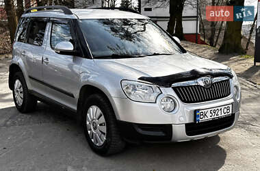 Внедорожник / Кроссовер Skoda Yeti 2012 в Ровно