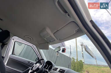Позашляховик / Кросовер Skoda Yeti 2012 в 