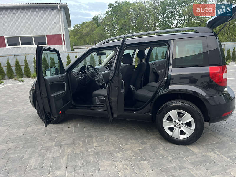Внедорожник / Кроссовер Skoda Yeti 2013 в Луцке