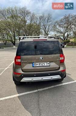 Позашляховик / Кросовер Skoda Yeti 2016 в 