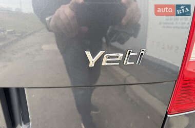 Позашляховик / Кросовер Skoda Yeti 2010 в 