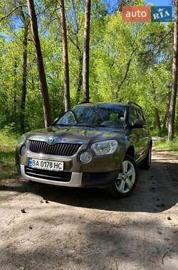Внедорожник / Кроссовер Skoda Yeti 2012 в Александровке