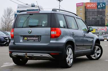 Позашляховик / Кросовер Skoda Yeti 2011 в 