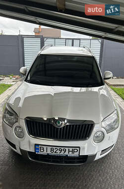 Внедорожник / Кроссовер Skoda Yeti 2011 в 