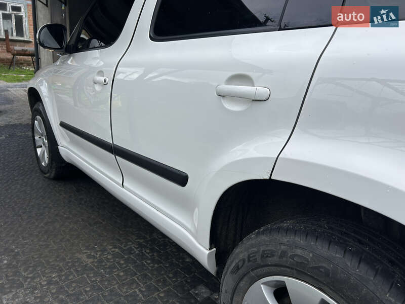 Внедорожник / Кроссовер Skoda Yeti 2011 в Полтаве