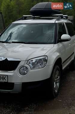 Внедорожник / Кроссовер Skoda Yeti 2010 в Сваляве