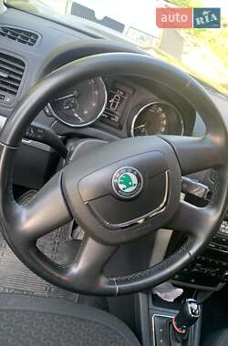 Внедорожник / Кроссовер Skoda Yeti 2013 в 