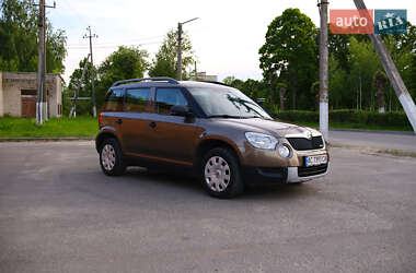 Позашляховик / Кросовер Skoda Yeti 2012 в 