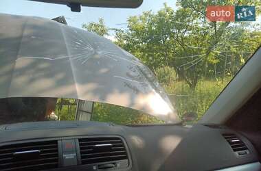 Внедорожник / Кроссовер Skoda Yeti 2015 в 