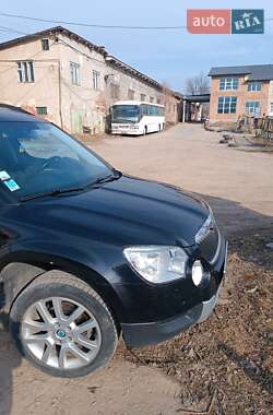 Внедорожник / Кроссовер Skoda Yeti 2012 в 