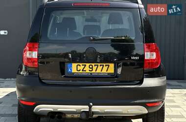 Внедорожник / Кроссовер Skoda Yeti 2010 в 