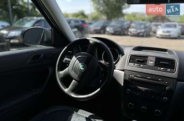 Внедорожник / Кроссовер Skoda Yeti 2010 в 